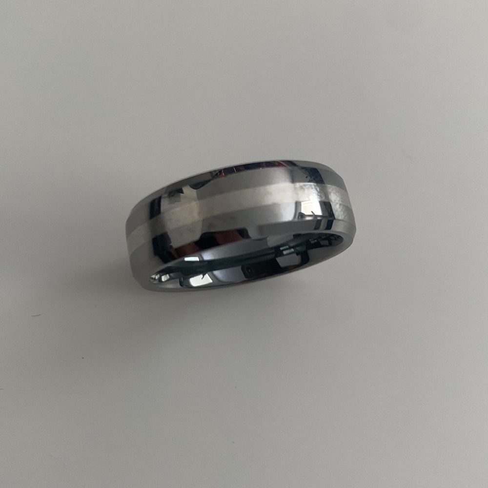 Benchmark Men’s Ring - Picture 6 of 8